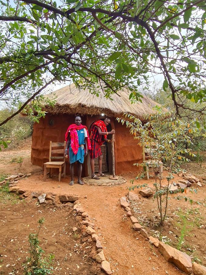 Africa Safari Maasai Boma Camping Serengeti-Savanne Exterior foto